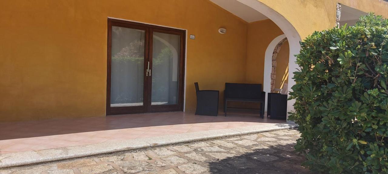 Domus Liscia Di Vacca Aparthotel Εξωτερικό φωτογραφία