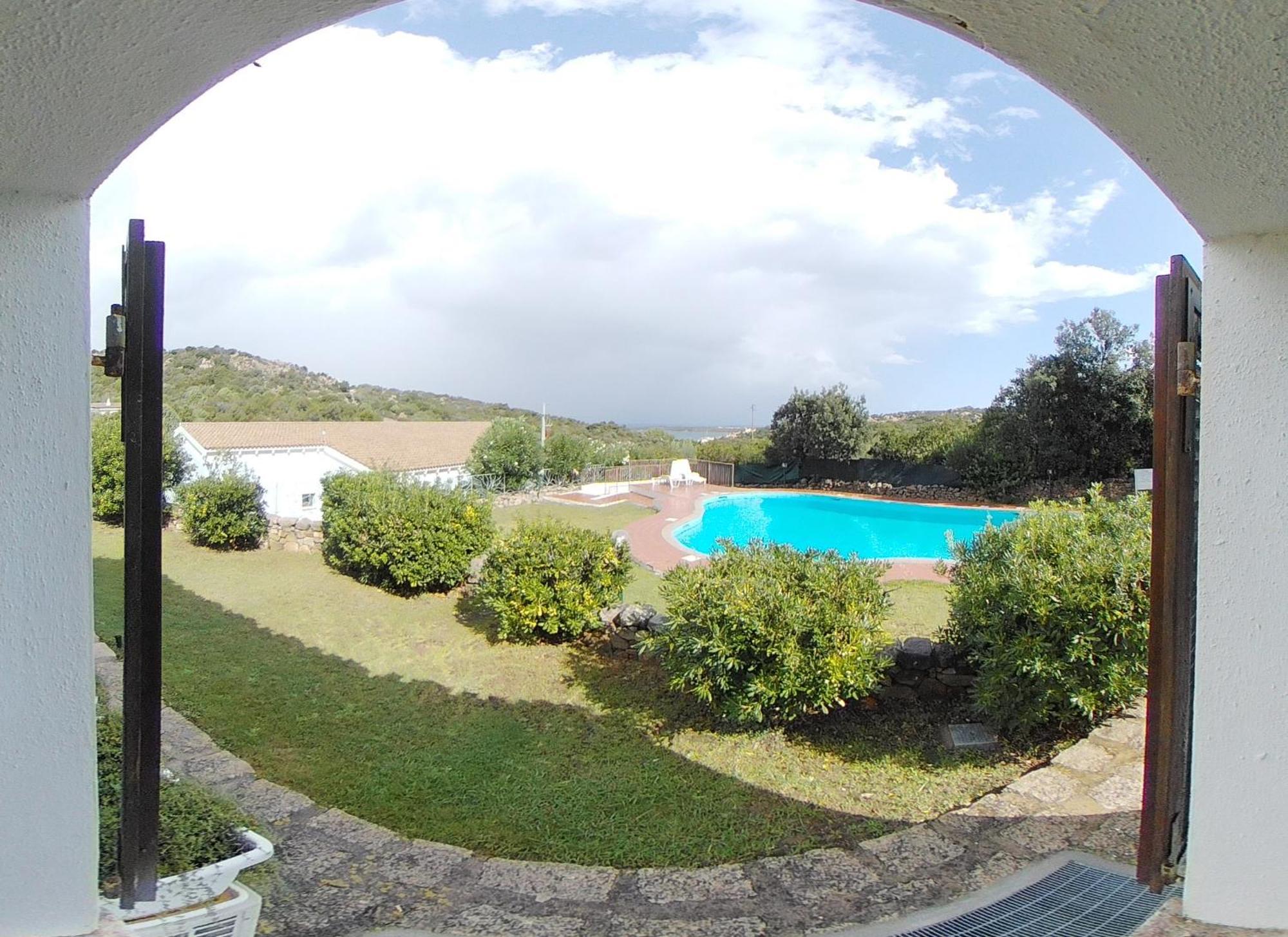 Domus Liscia Di Vacca Aparthotel Εξωτερικό φωτογραφία