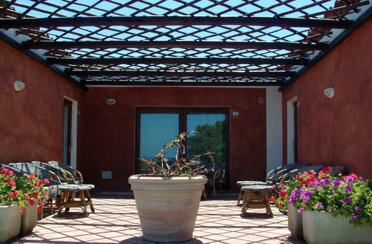 Domus Liscia Di Vacca Aparthotel Εξωτερικό φωτογραφία